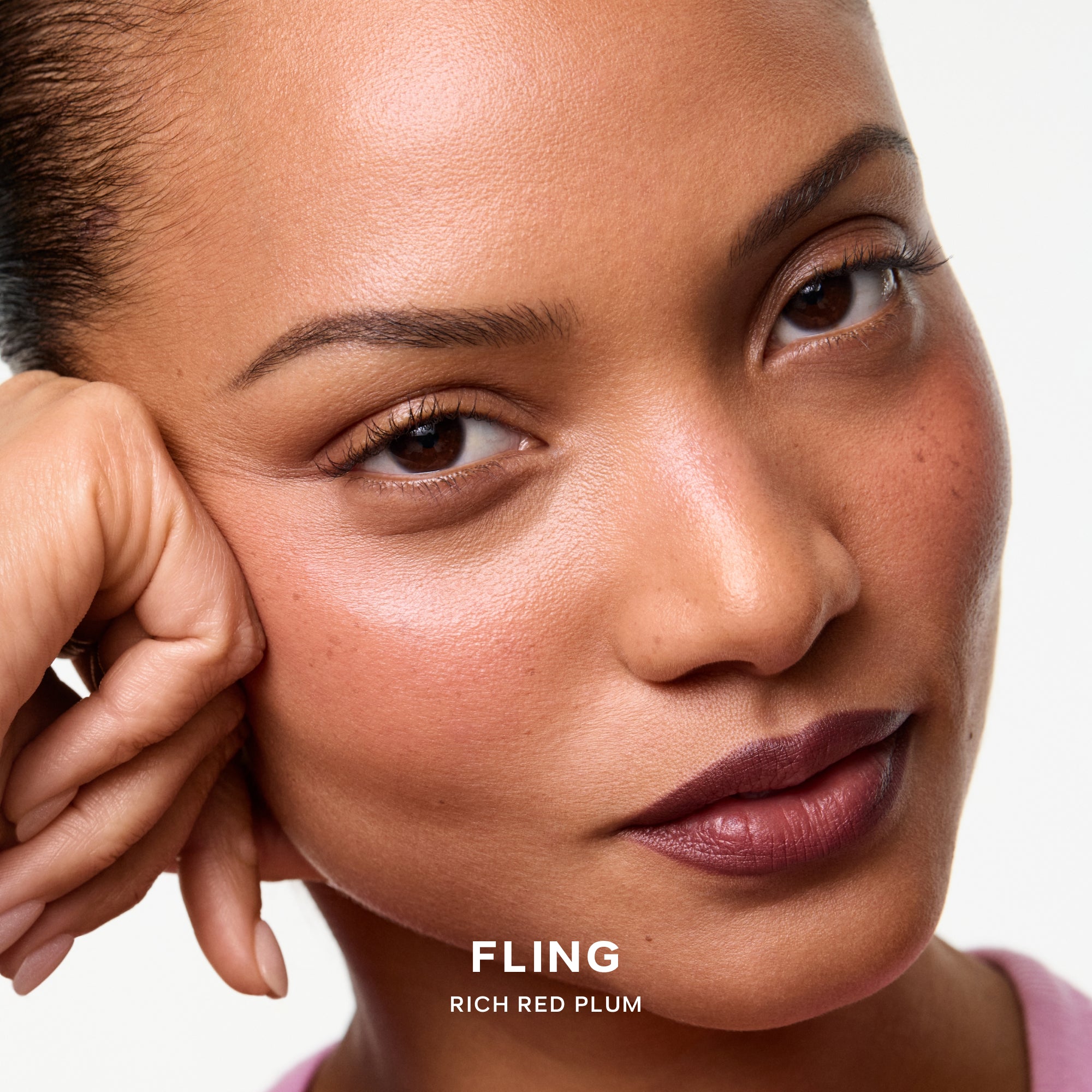Saie_LipLiner101_ShadeGrid_Fling.jpg