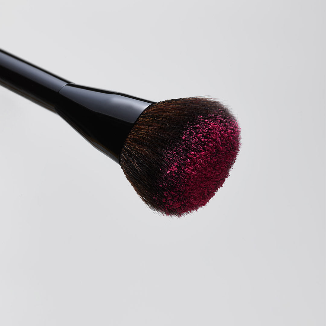 powderblushbrush_0001_SuperSuede_3Quarter_Brush_Main_184629-STACK.jpg