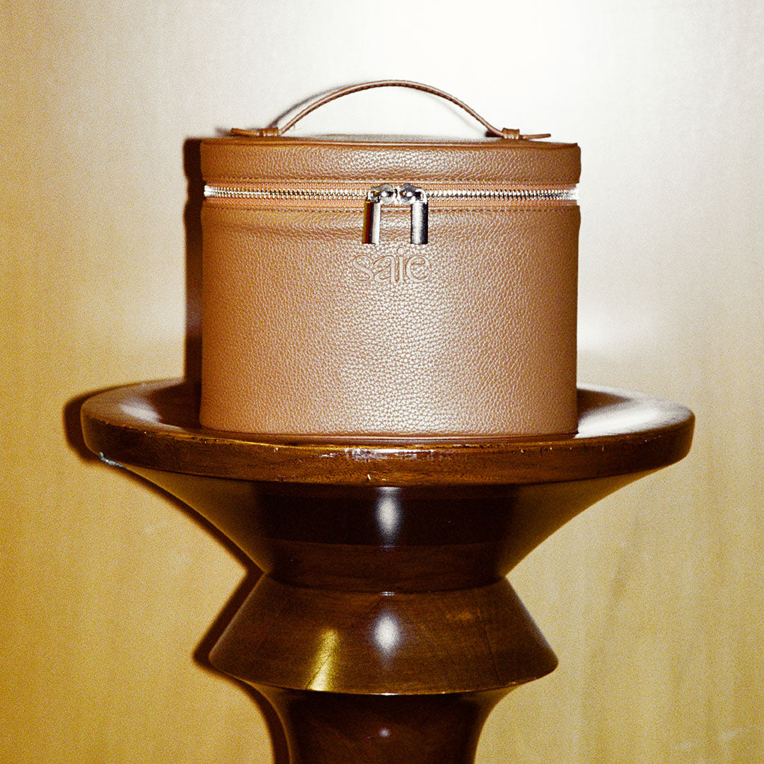 saie-vanity-case-_0001_000034450016_2.jpg